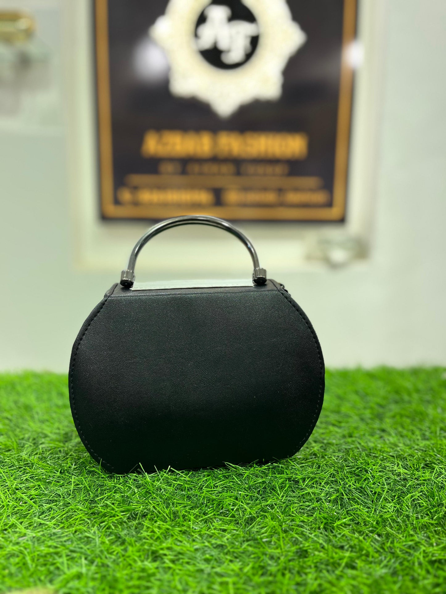 Elegant Black & White Shoulder Purse/Bag with Sleek Handle – Perfect for Any Occasion