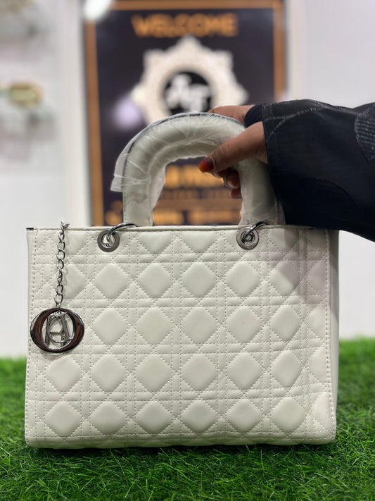 Imported  Elegant White Shoulder Purse/Bag with Sleek Handle – Perfect for Any Occasion