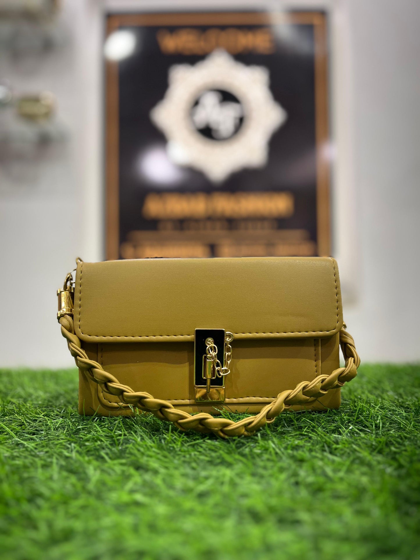 Elegant Bronze Shoulder Purse/Bag with Sleek Handle – Perfect for Any Occasion